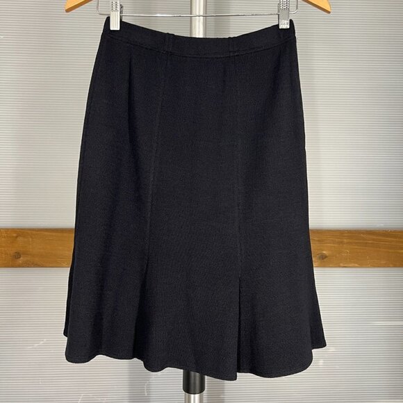 St. John Wool Blend Navy Blue Lined A-Line‎ Flare Santana Knit Skirt Sz 2 - Picture 1 of 12